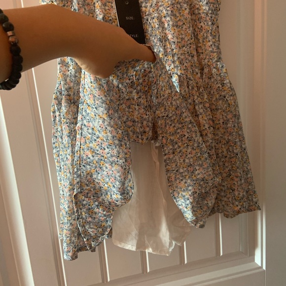 Sunday Muse Roper - Picture 6 of 8